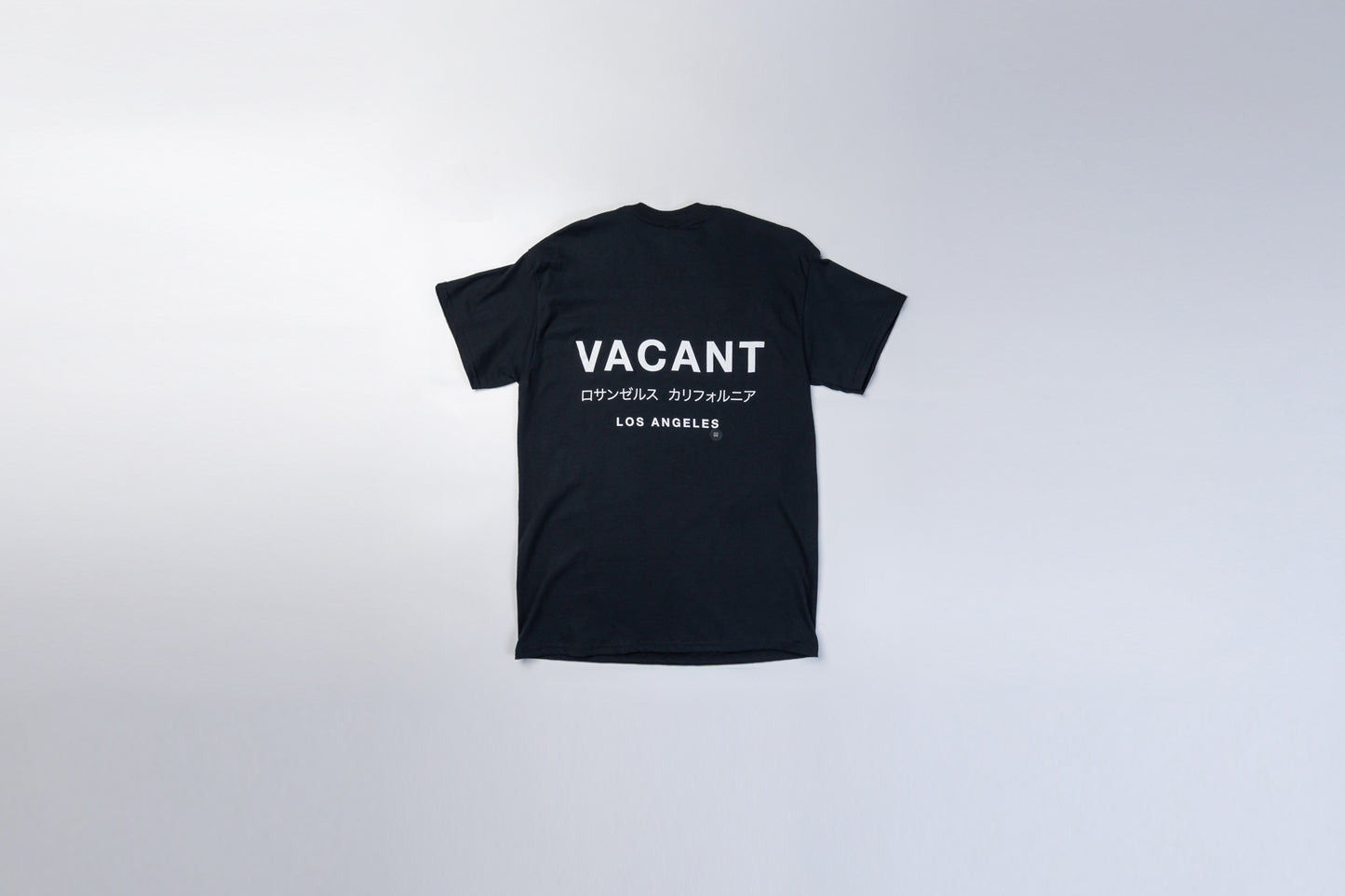 VACANT Tシャツブラック