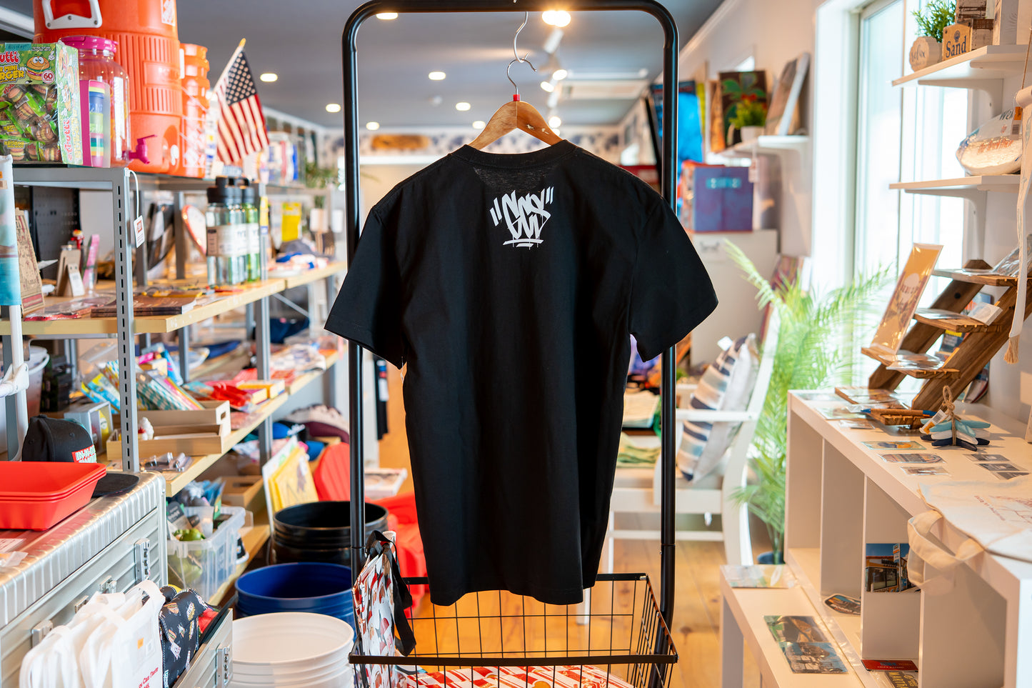 GCS Santa Ana SURVEILLANCE グラフィック Tシャツ [CASTING SHADOWS] - ブラック