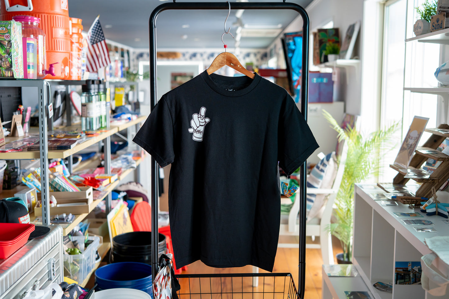 PANIC 39 パニック39 グラフィティキャラ Tシャツ [SPRAY CAN] - ブラック
