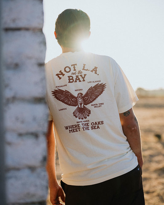 Red Tail Hawk Tee - Ivory